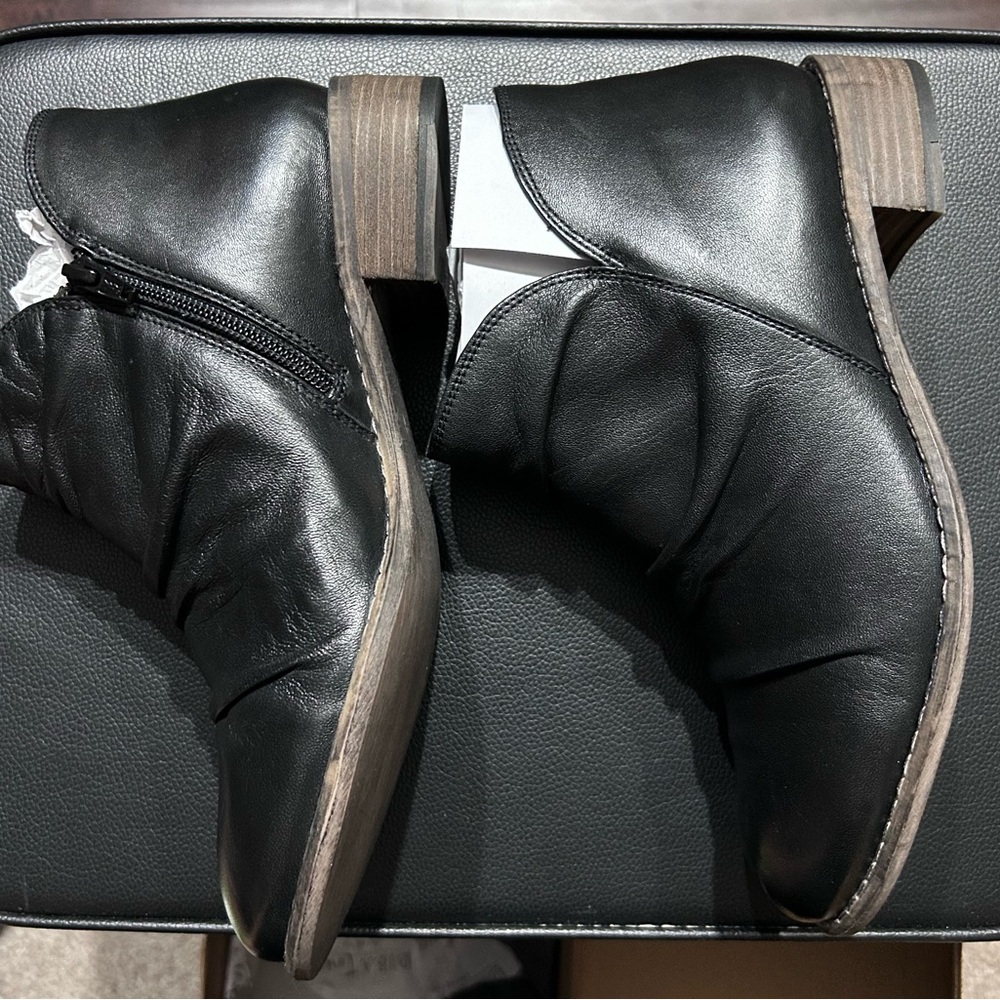 Black Leather Womens Boots